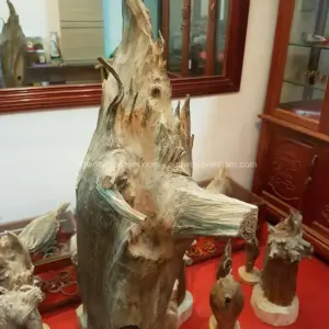 沉香手工雕塑藝術收藏品風水1