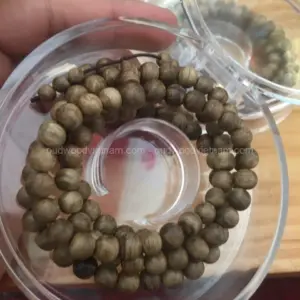 芽莊沉香珠手鍊 108 顆珠子